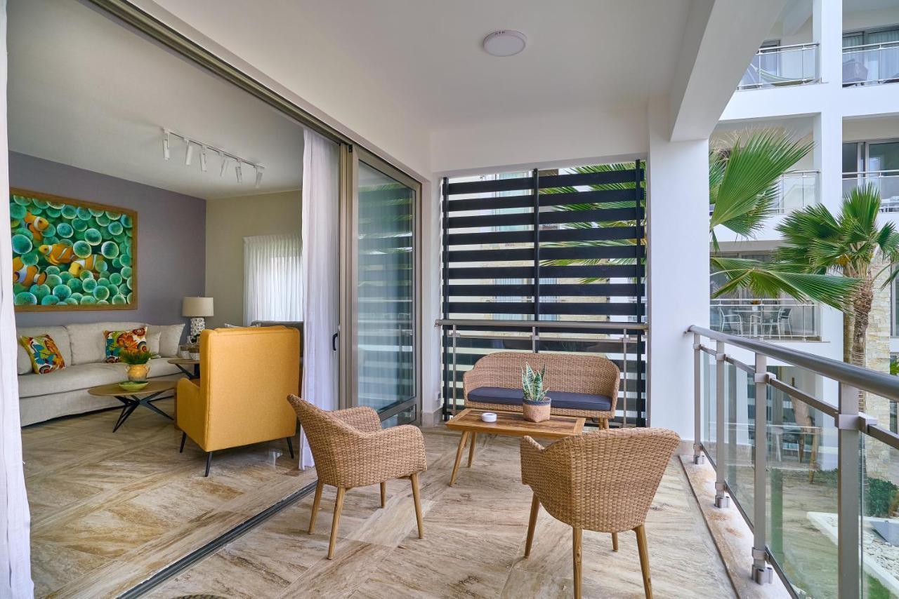 Costa Atlantica Punta Cana - Beach Vacation Condos Екстериор снимка