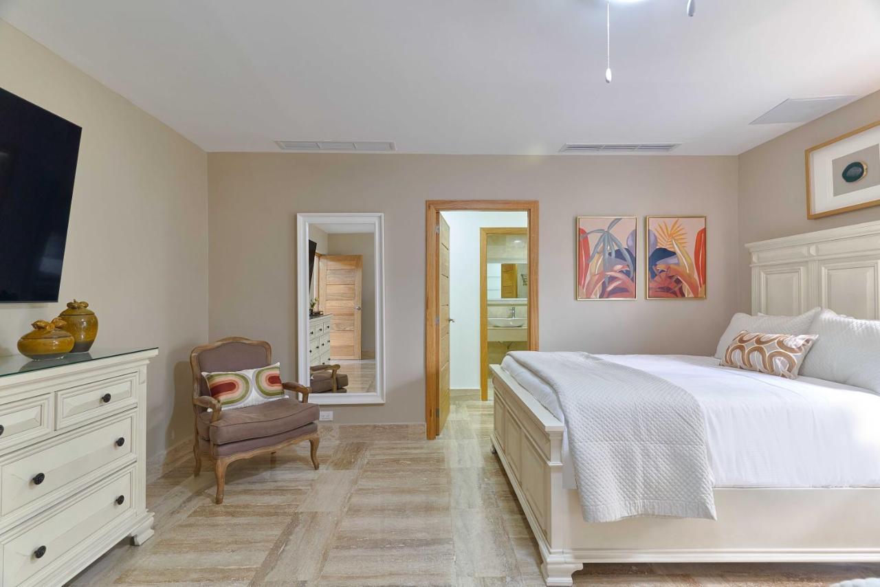Costa Atlantica Punta Cana - Beach Vacation Condos Екстериор снимка