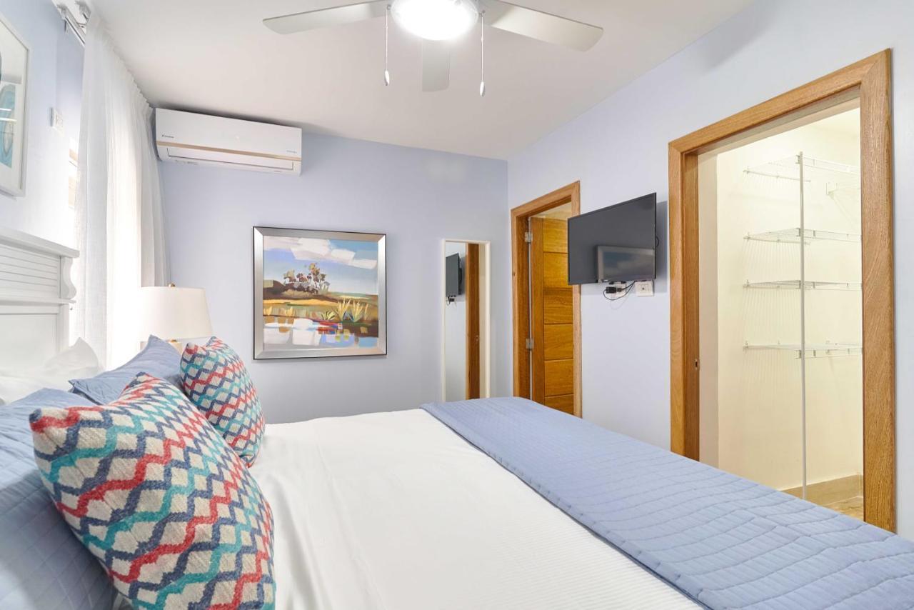 Costa Atlantica Punta Cana - Beach Vacation Condos Екстериор снимка
