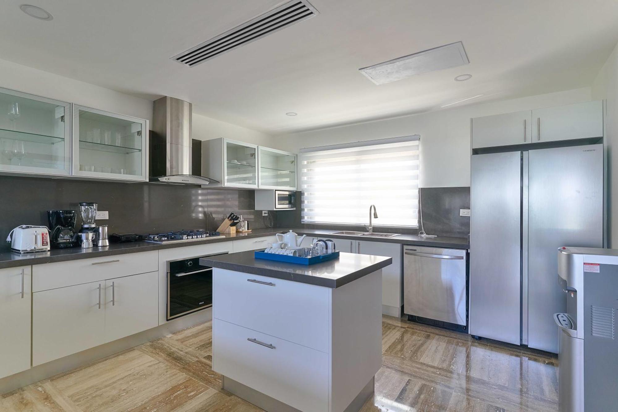 Costa Atlantica Punta Cana - Beach Vacation Condos Екстериор снимка